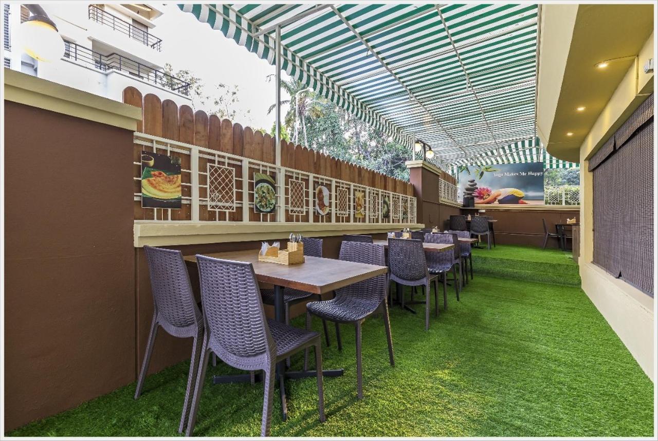 Hotel Green Field Satara Bagian luar foto