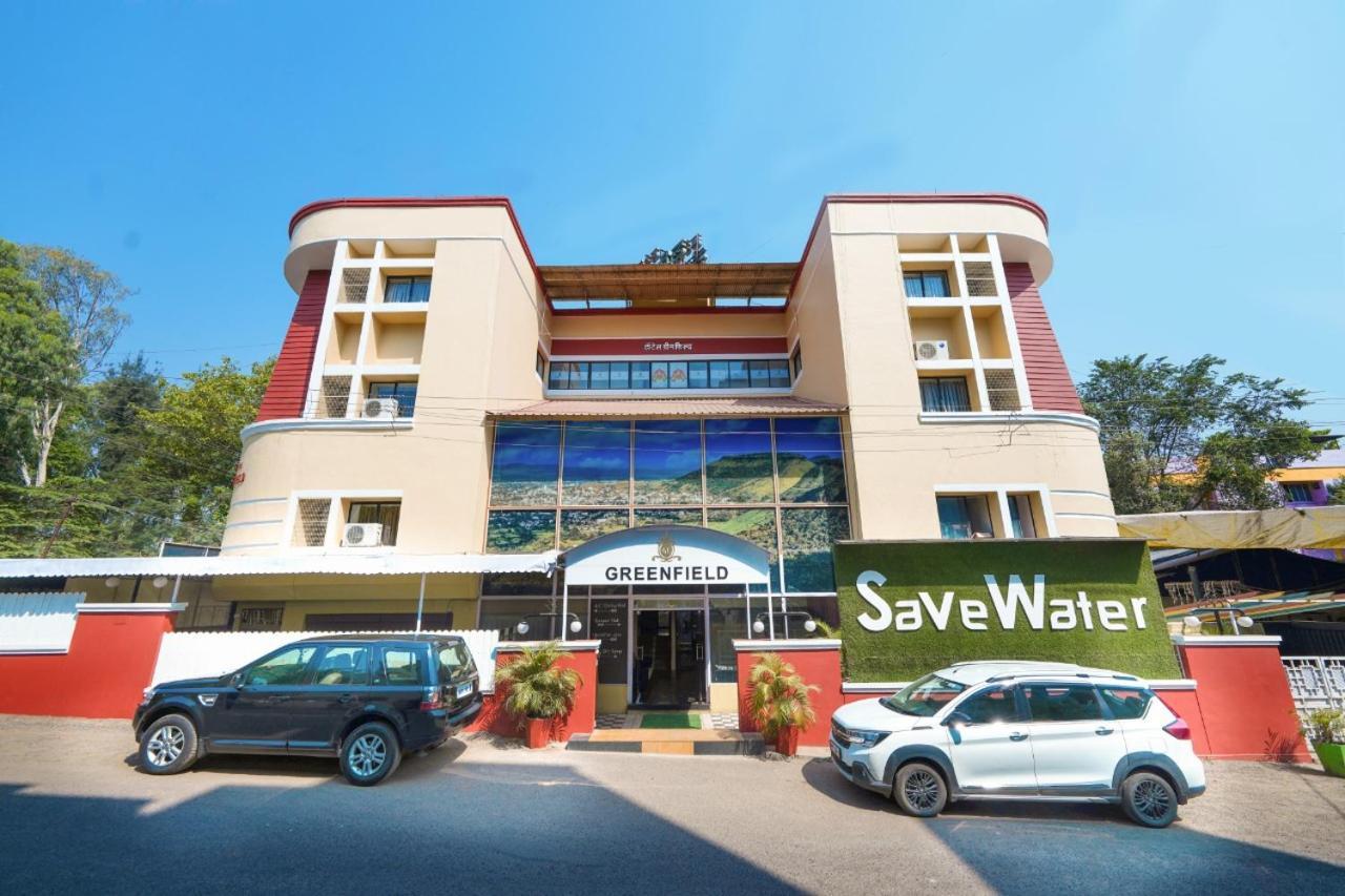 Hotel Green Field Satara Bagian luar foto