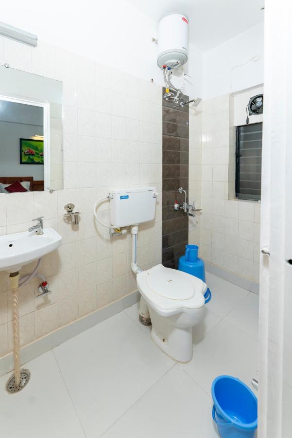 Hotel Green Field Satara Bagian luar foto